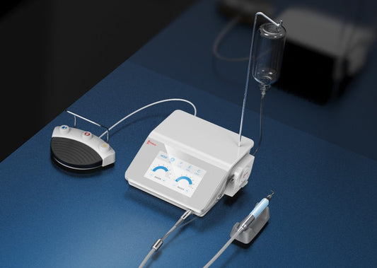 Woodpecker Piezo Surgic Touch dental surgical device with a touchscreen unit, ergonomic handpiece, irrigation system, and foot pedal. Designed for precision bone cutting, implantology, sinus lifting, and periodontal surgery.