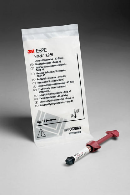 3M (Solventum) Filtek Z250 Universal Restorative Syringe Refill | 4 g - 3M - 6020